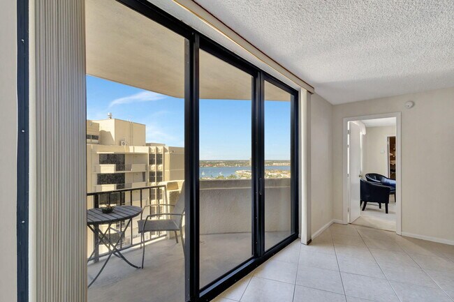 Building Photo - 2800 N Ocean Dr