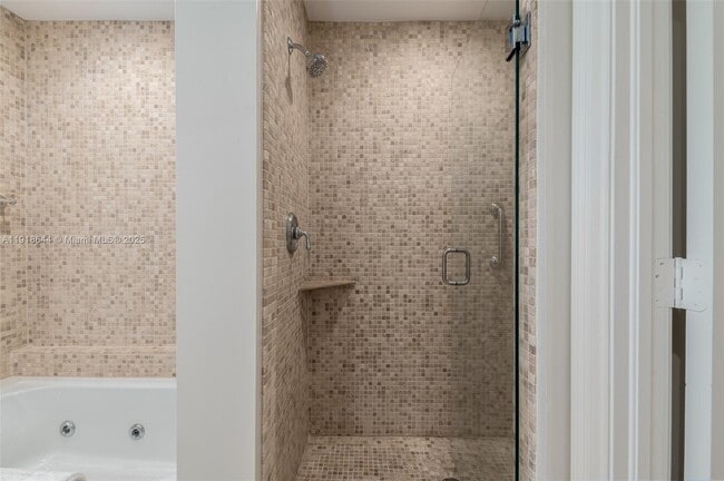 Building Photo - 11609 SE Florida Ave