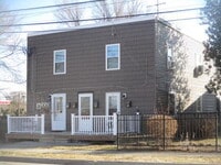 Building Photo - "Charming 1-Bedroom in Front Royal"