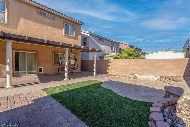 Building Photo - 1067 Fish Pond Ave