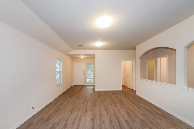 Building Photo - 6014 Sugar Field Ln
