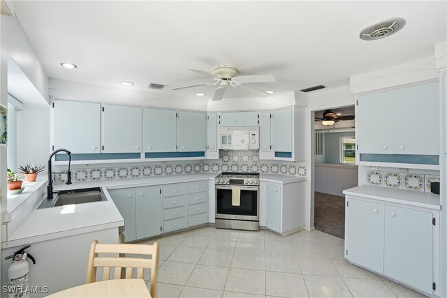 Building Photo - 30 Maui Cir