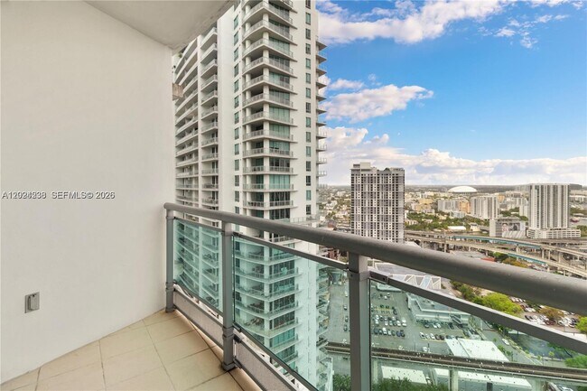 Building Photo - 350 S Miami Ave