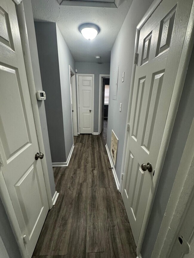 Building Photo - 1016 Augusta Dr