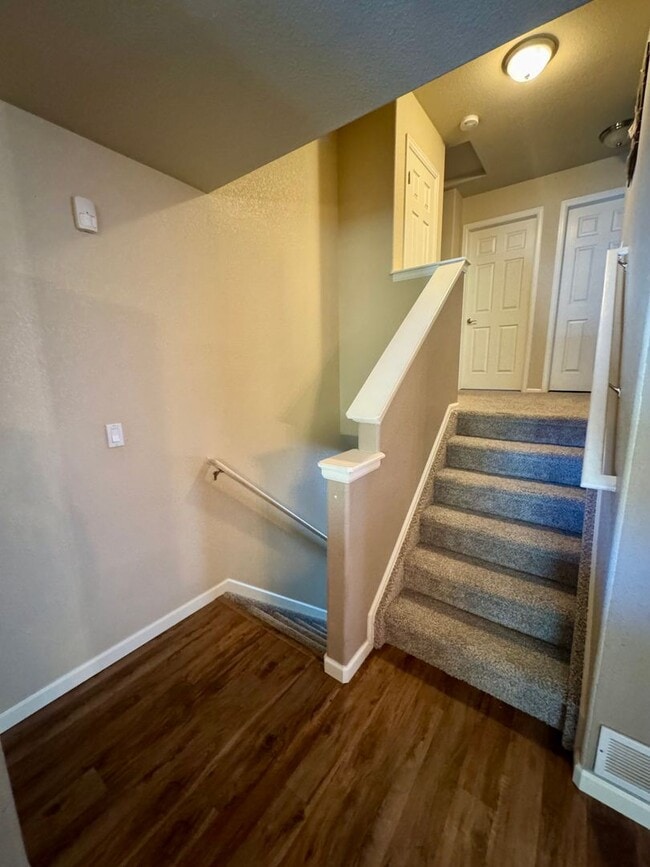 Building Photo - Lovely 3 bedroom/3 car tandem garage home in Lorson Ranch