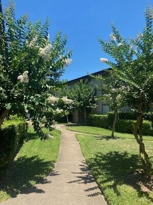 Building Photo - 8315 Jorine Dr