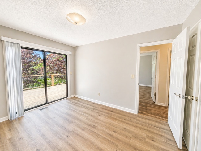Building Photo - Marion Long Term Rental!