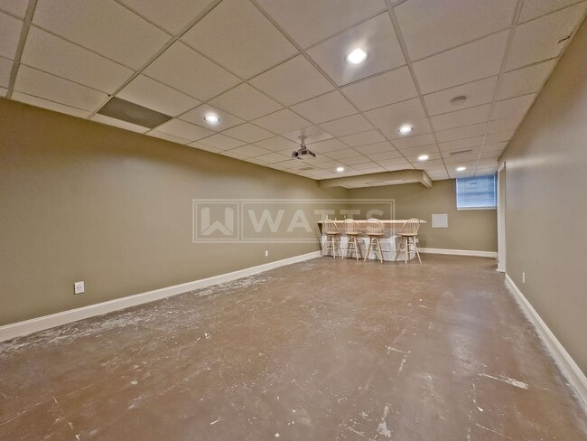 Building Photo - 4 Bedroom, 4.5 Bath Home in Heart of Hoover