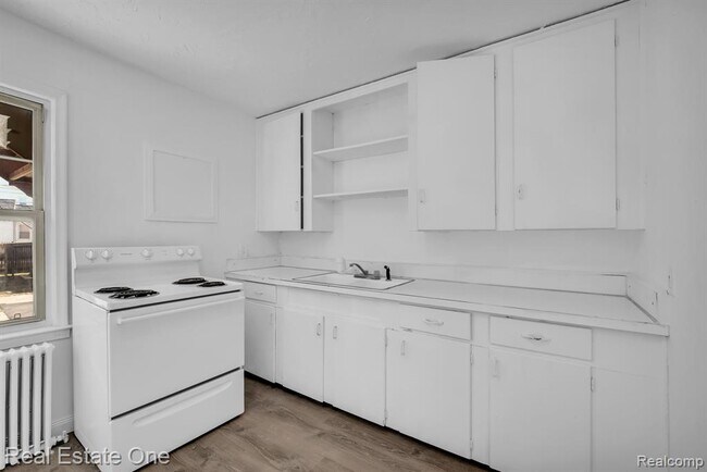 Building Photo - 50 Virginia Dr