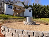 Building Photo - Beautiful Newer Construction in Weaverville