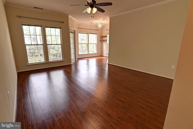 Building Photo - 1501 North Point Dr