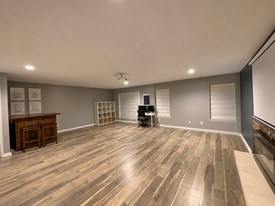 Building Photo - 161 Terrace Ct