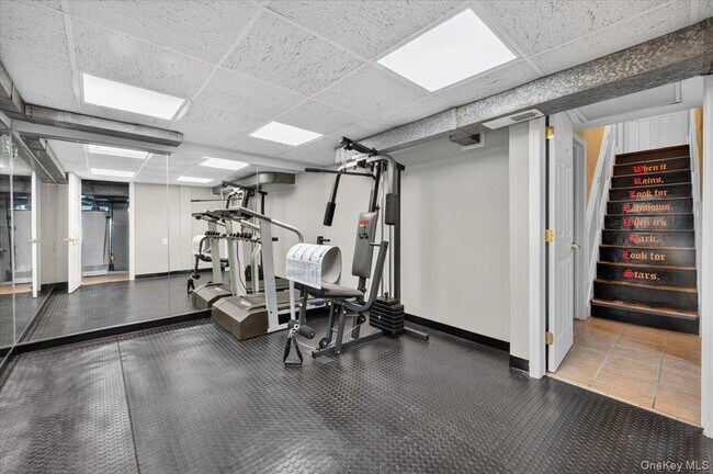 Building Photo - 1155 Webster Ave