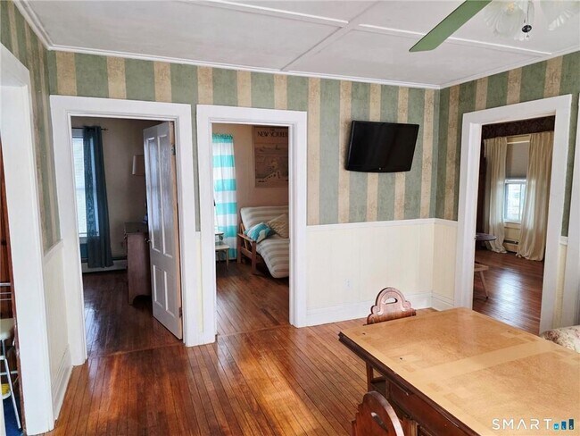 Building Photo - 22 Stillman Ave