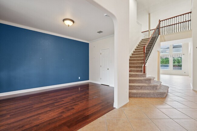 Building Photo - 519 Catanbo Ct