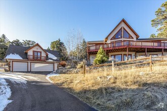 Building Photo - Incredible 5 BD/5 BA Mountain Home in the ...