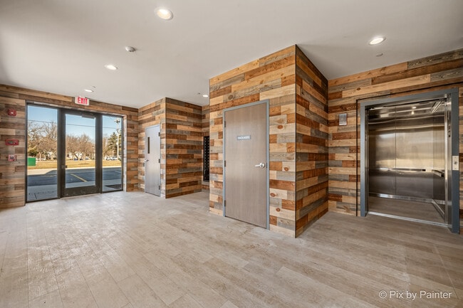 Building Photo - 27 W Park Blvd