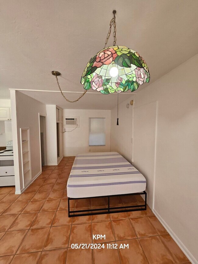 Building Photo - 115 Bravado Ln