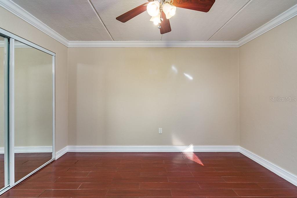 Building Photo - 5221 Bayshore Blvd