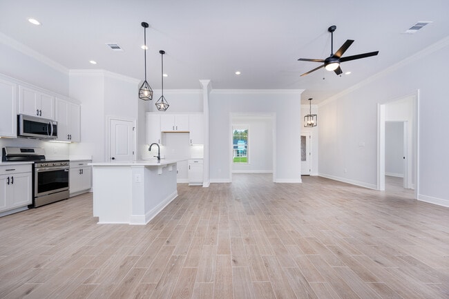 Building Photo - 3632 Ancient Oaks Cir