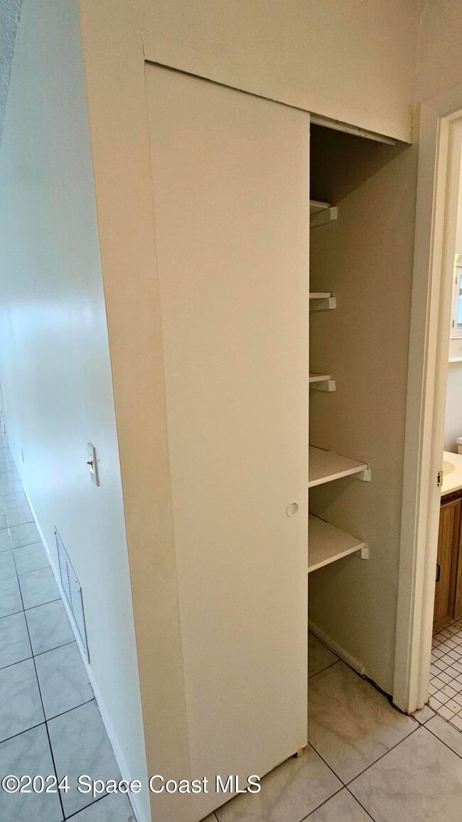 Building Photo - 2545 Via Vittoria Ct