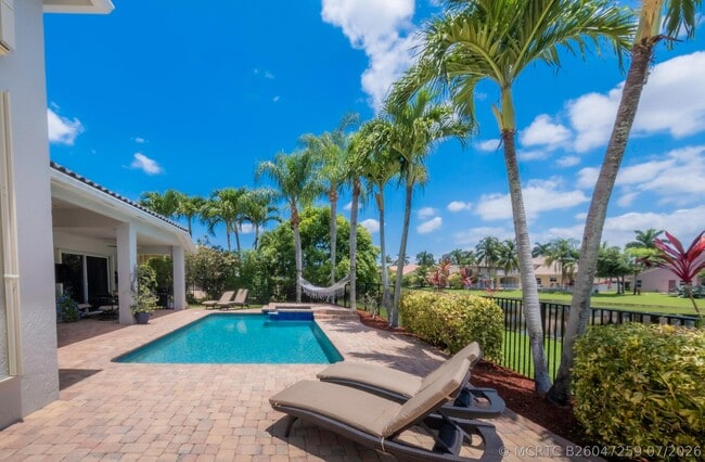 Building Photo - 10849 Bal Harbor Dr
