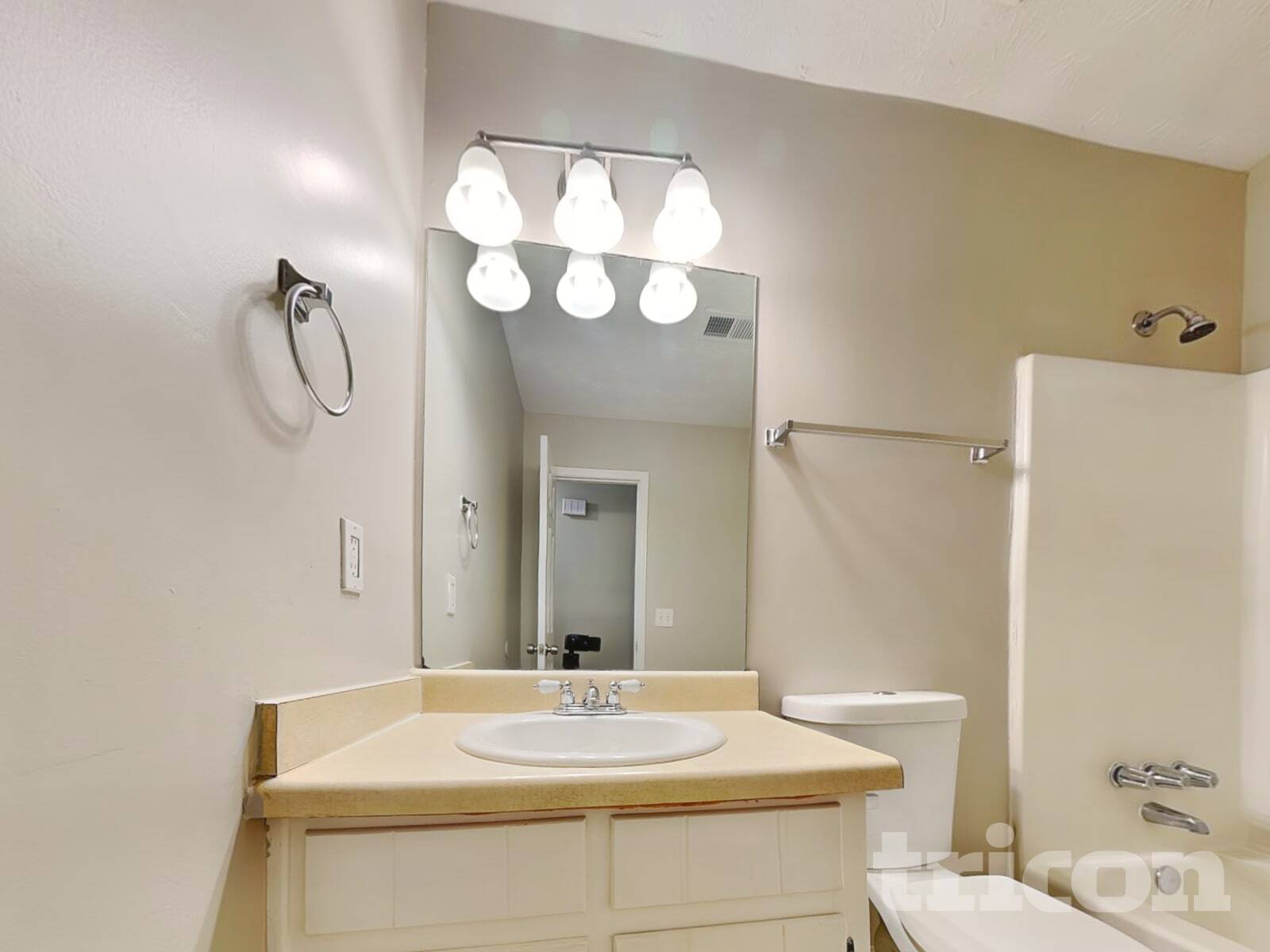 Building Photo - 2224 Clinchfield Ct