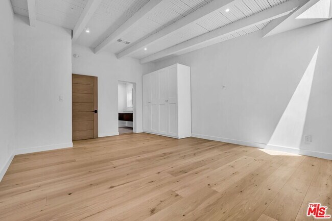 Building Photo - 2216 Ashland Ave