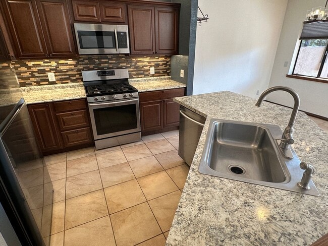 Building Photo - TOWNHOME - WEST SEDONA - VISTA MONTANA