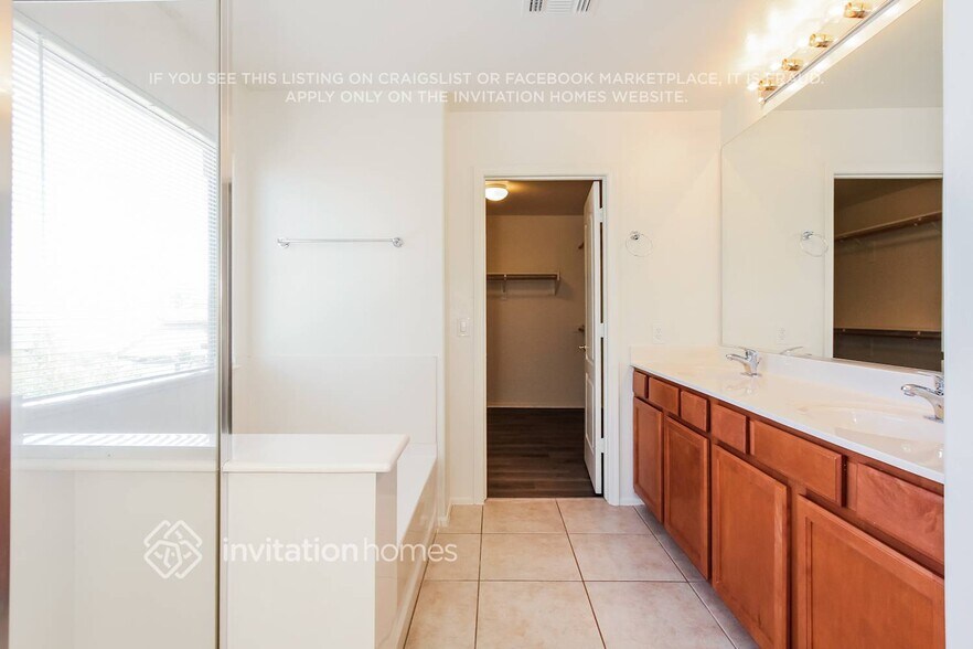 Building Photo - 17066 W Limestone Dr
