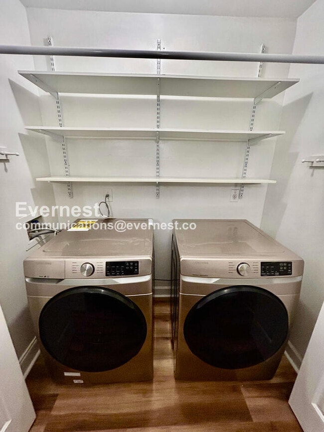 Building Photo - 7500 Roswell Rd