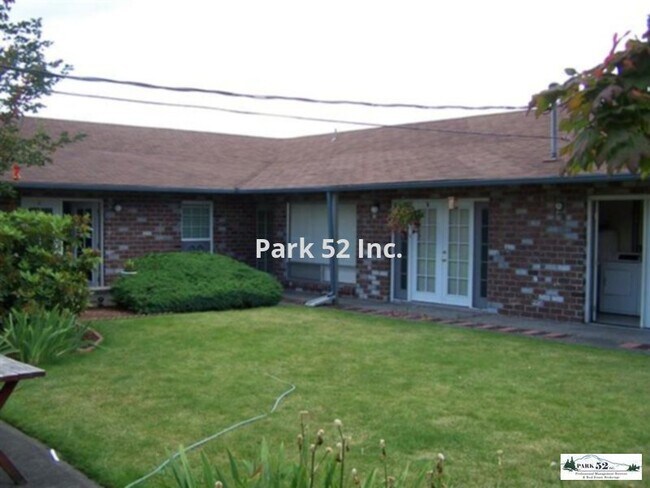 Primary Photo - 5202 112th St SW