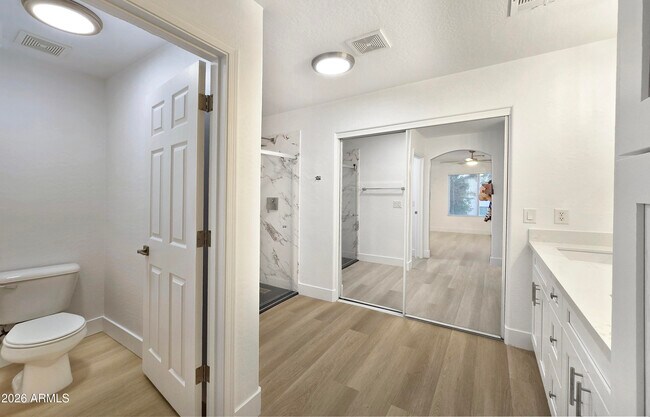 Building Photo - 22276 W Devin Dr