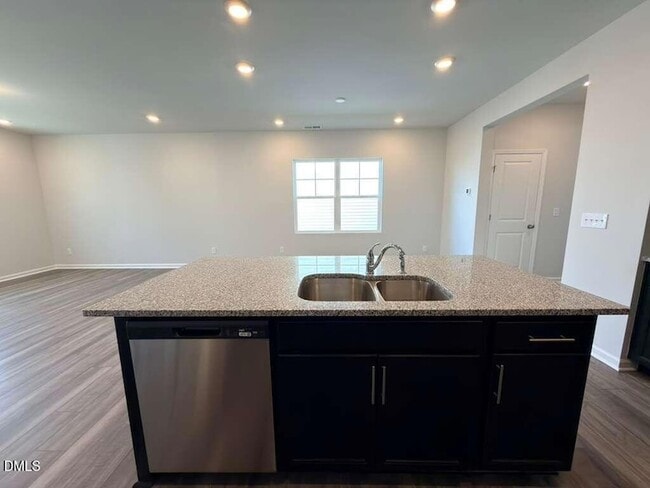 Building Photo - 2007 English Saddle Ln