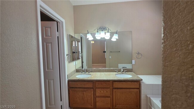 Building Photo - 604 Palmwood Ln