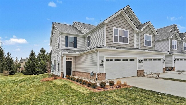 Building Photo - 1601 Salt Springs Dr