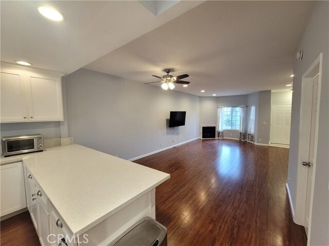 Building Photo - 5730 Vineland Ave