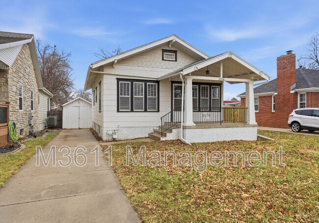 Building Photo - 6928 Ballard Ave