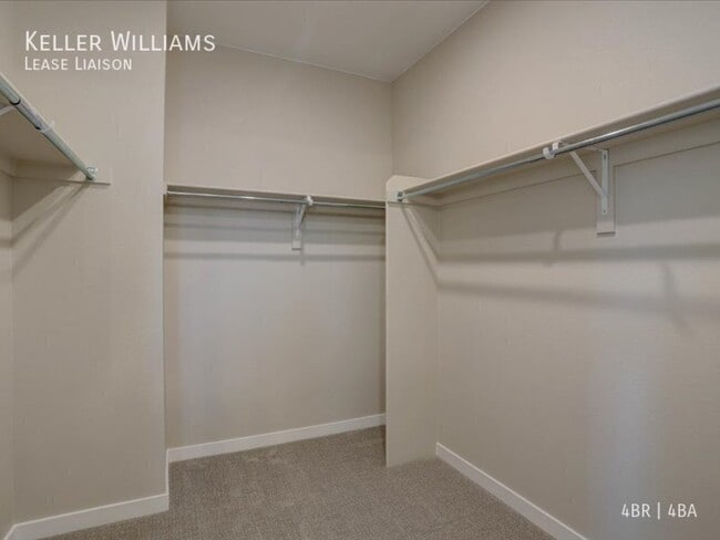 Building Photo - 8800 Hugo Dr