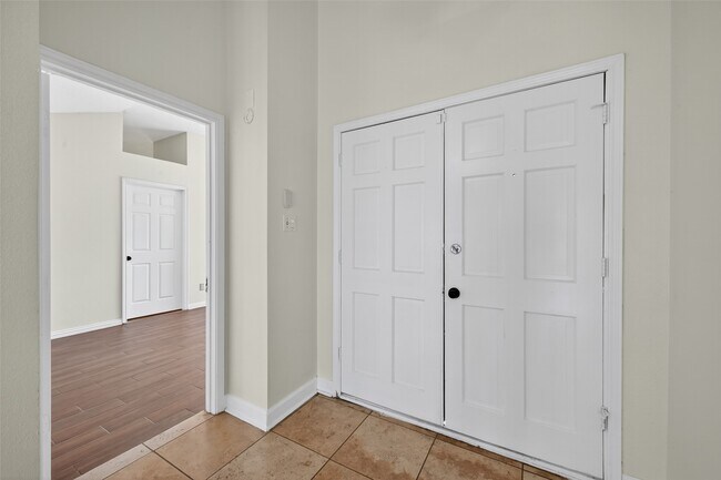 Building Photo - 22151 Birch Valley Dr
