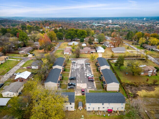 Building Photo - Hillside Townhomes