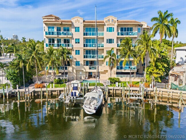 Building Photo - 516 Hendricks Isle