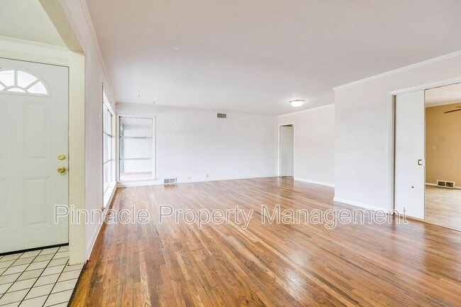 Building Photo - 2618 A&M