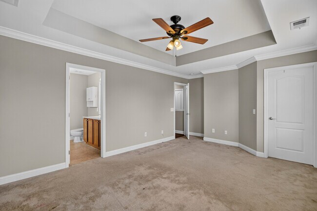 Building Photo - 152 Spindle Way