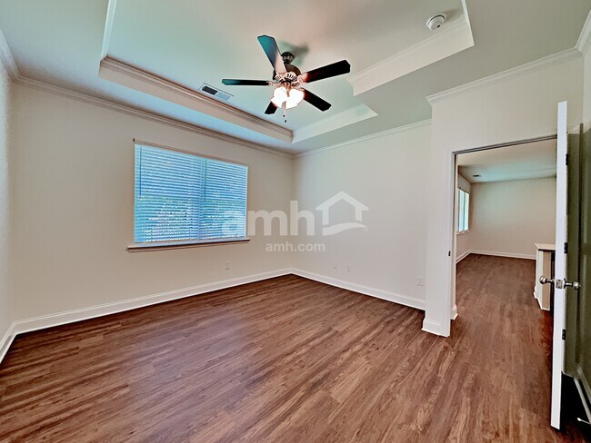 Building Photo - 5235 Smithbriar Dr