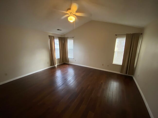 Building Photo - NW Reno - Summit Ridge - 4 Bed 2.5 Bath