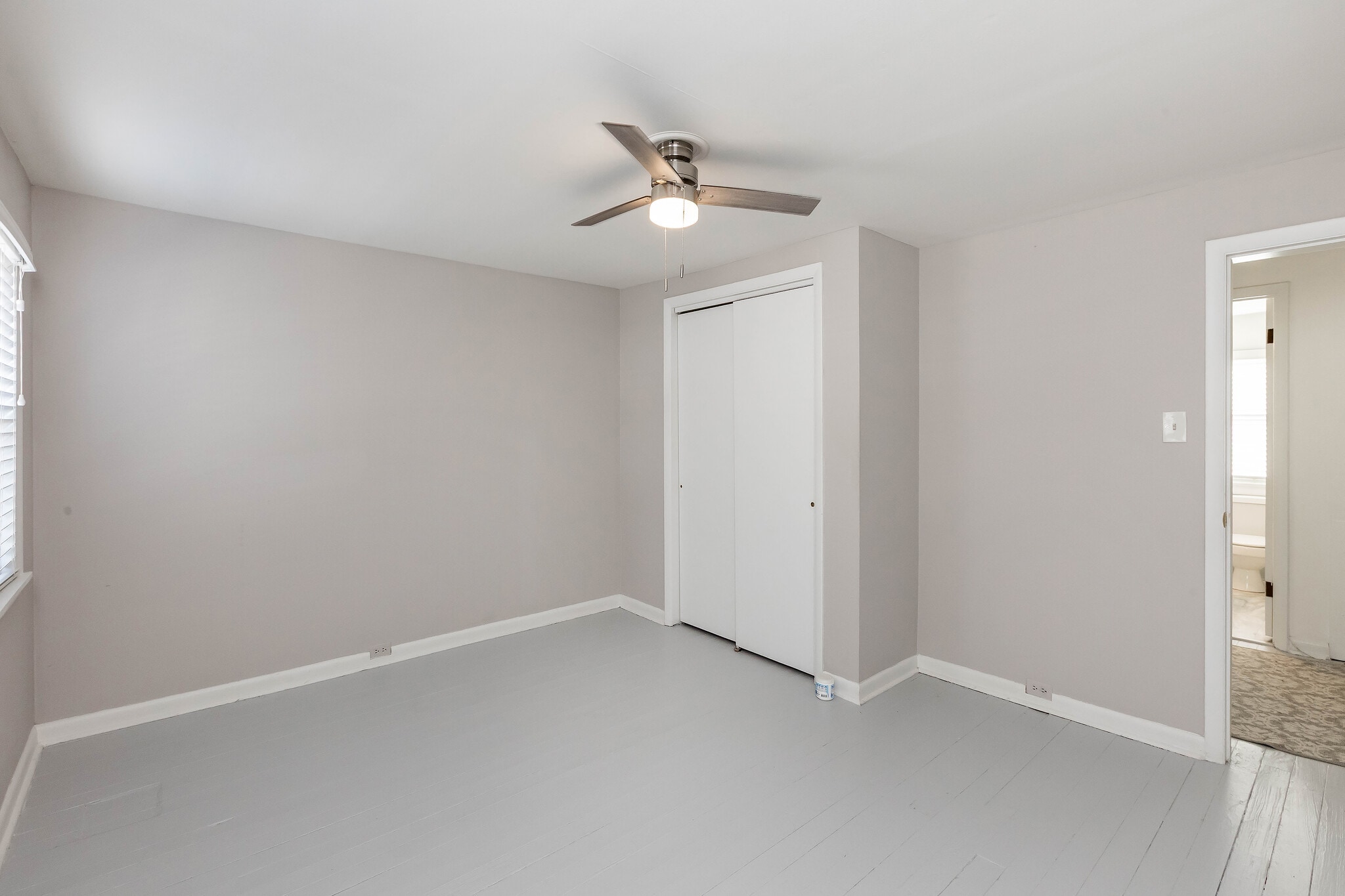 Building Photo - 19 Degrange St