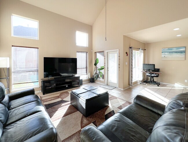 Building Photo - 10419 Avalon Rdg