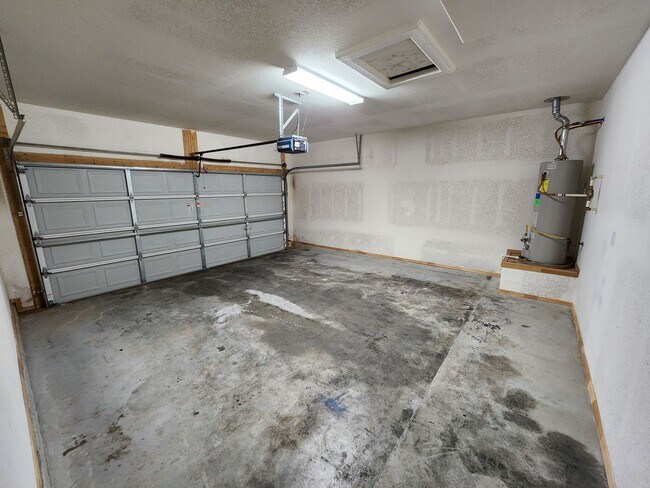 Building Photo - 5026 Kenner Way