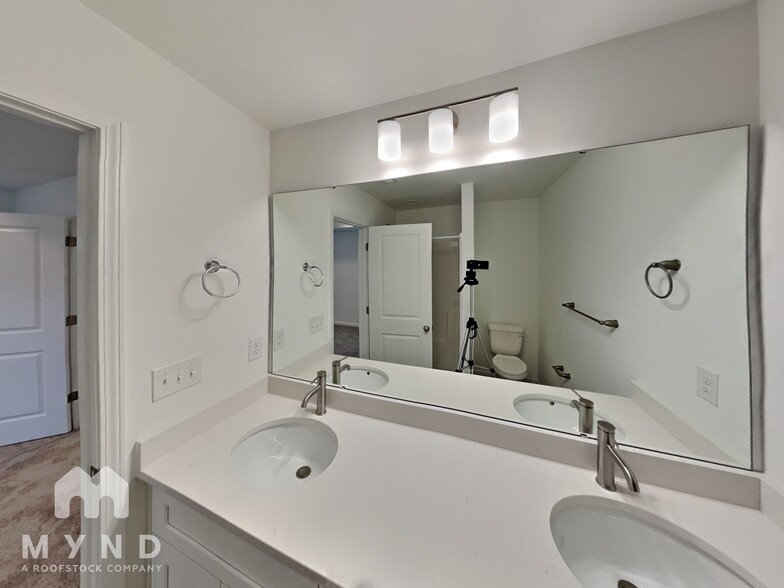 Building Photo - 3024 Reid Ave